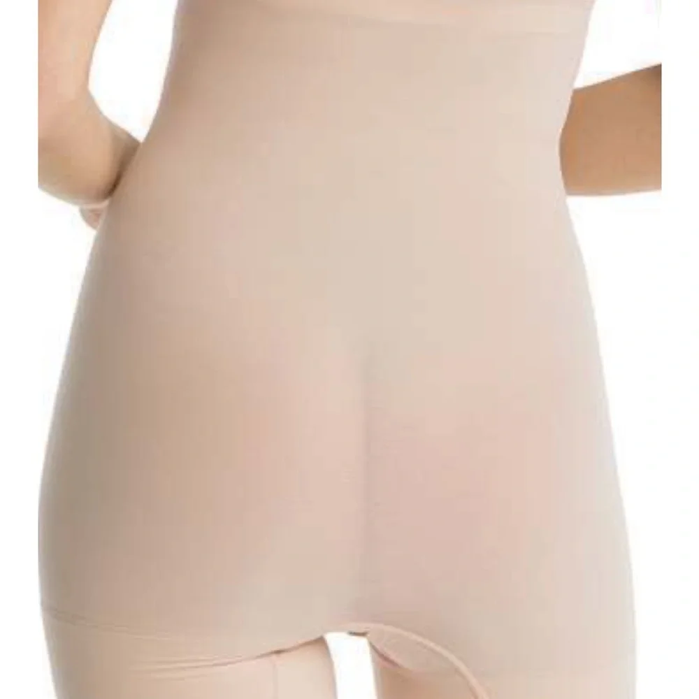 SPANX seamless light